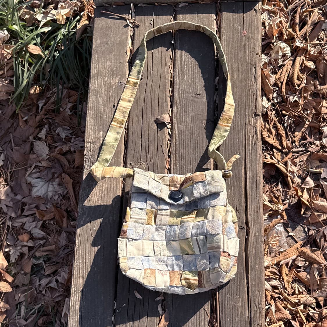 양구름 패치워크 크로스백 상품이미지1