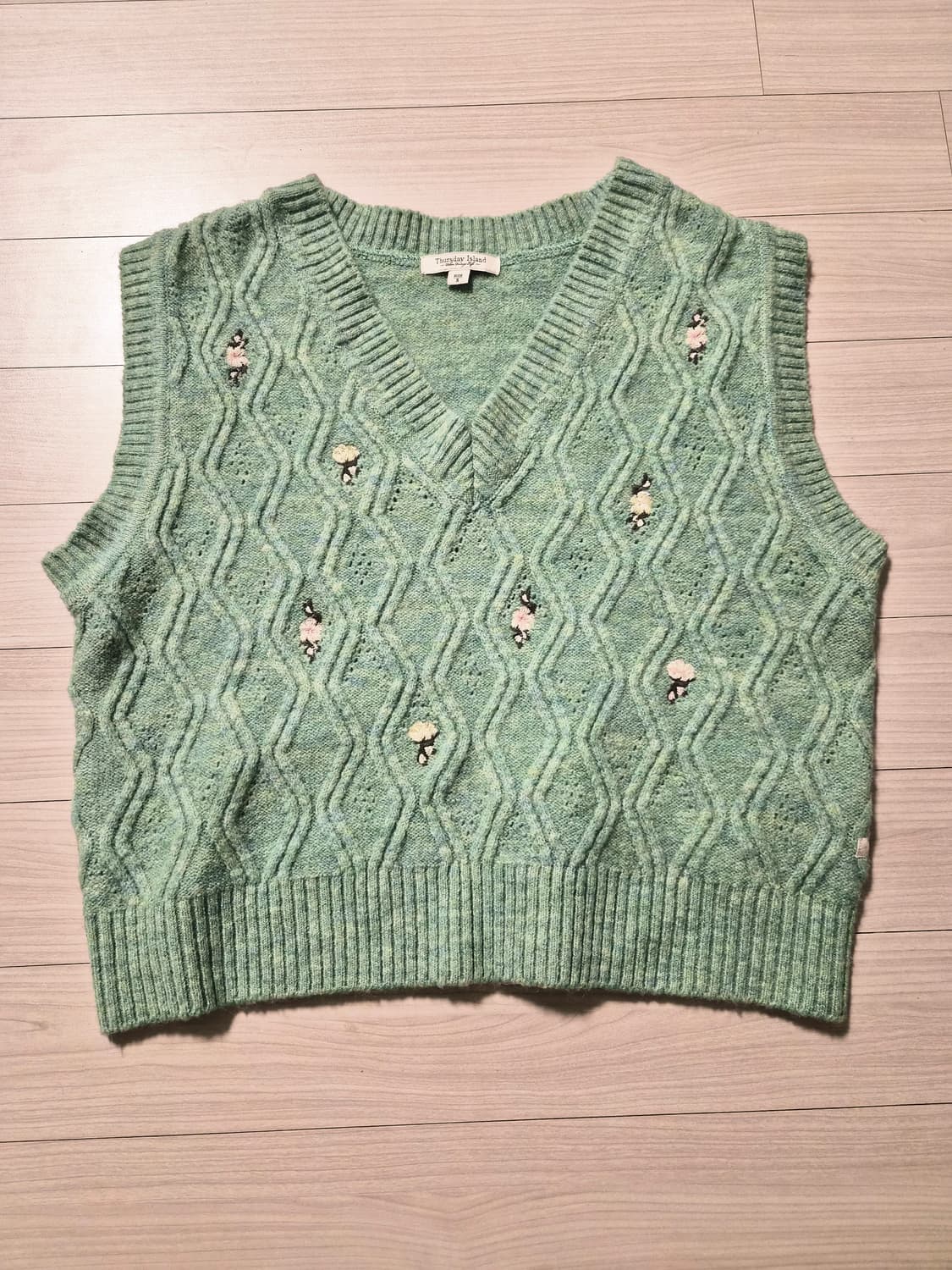 새상품 써스데이아일랜드 피셔맨 케이블 자수 베스트 상품이미지3