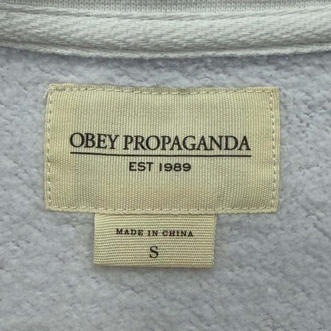 오베이 프로파간다 그래픽패턴 맨투맨 v2625 상품이미지6