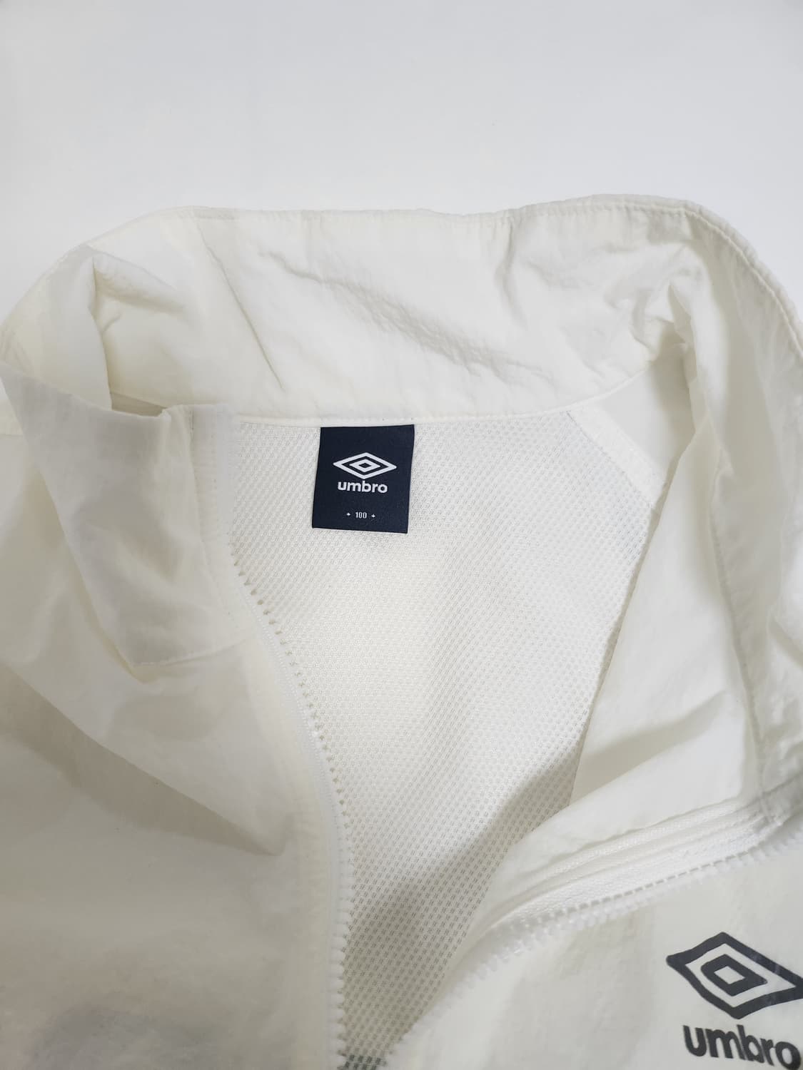 엄브로 바람막이 상품이미지4