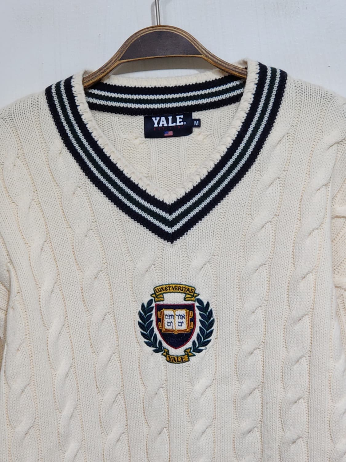 (L) 예일 꽈배기 니트 아이보리 케이블 스웨터 브이넥  상품이미지2