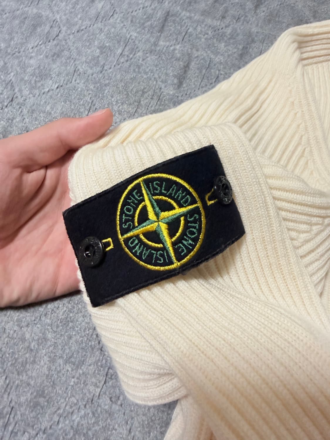 스톤아일랜드 터틀넥 니트 상품이미지2