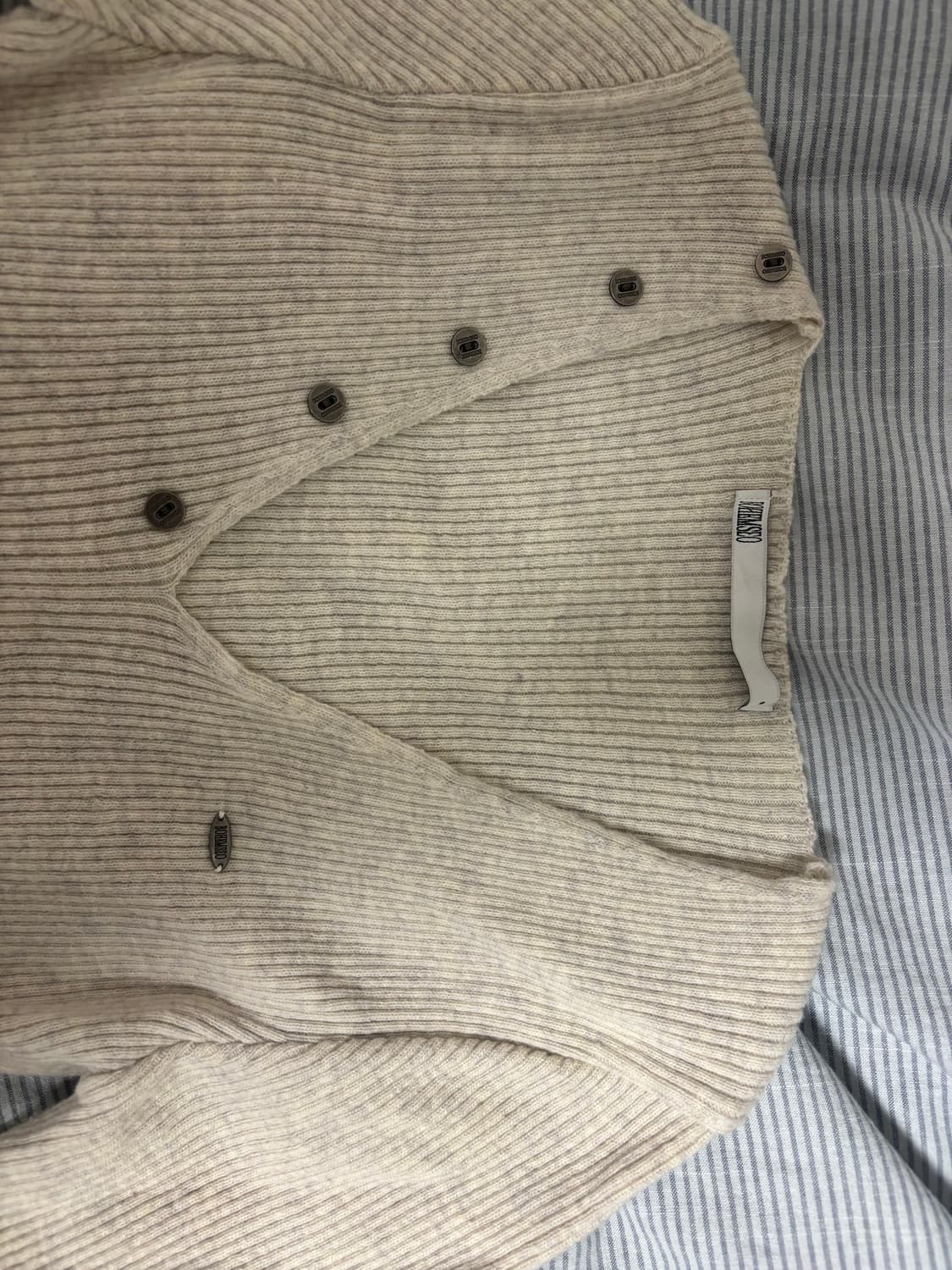 보헤미안서울 브이넥 슬릿 니트 상품이미지3