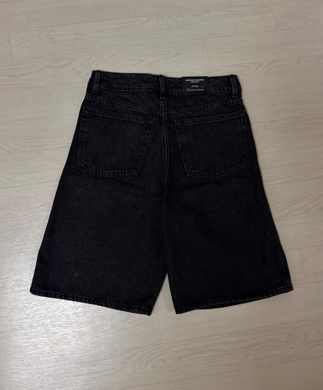 H&M 흑청 반바지 버뮤다팬츠 상품이미지3