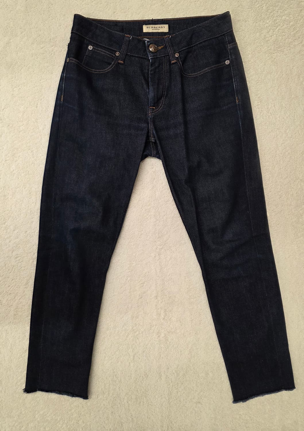 버버리 정품 여성청바지.  싸이즈 27 상품이미지1