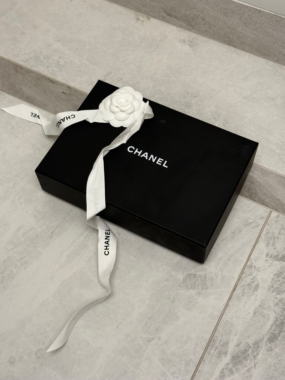 샤넬 블랙 캐비어 은장 체인 숄더백 상품이미지2