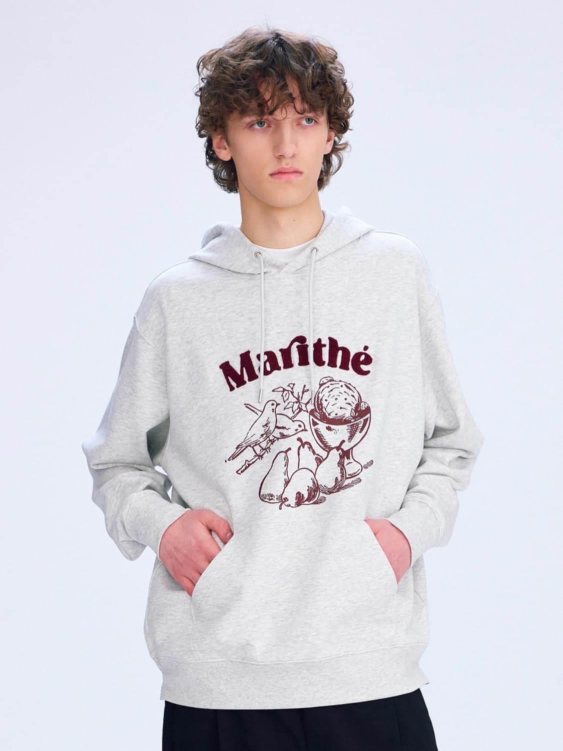 마리떼 BOUCLE EMBROIDERY GRAPHIC HOODIE 상품이미지1