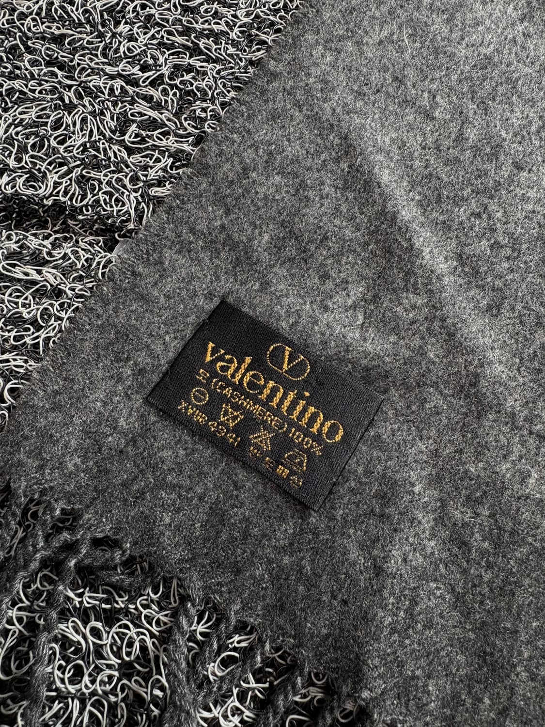 발렌티노 아카이브 시그니처 캐시미어 머플러 3094 상품이미지4