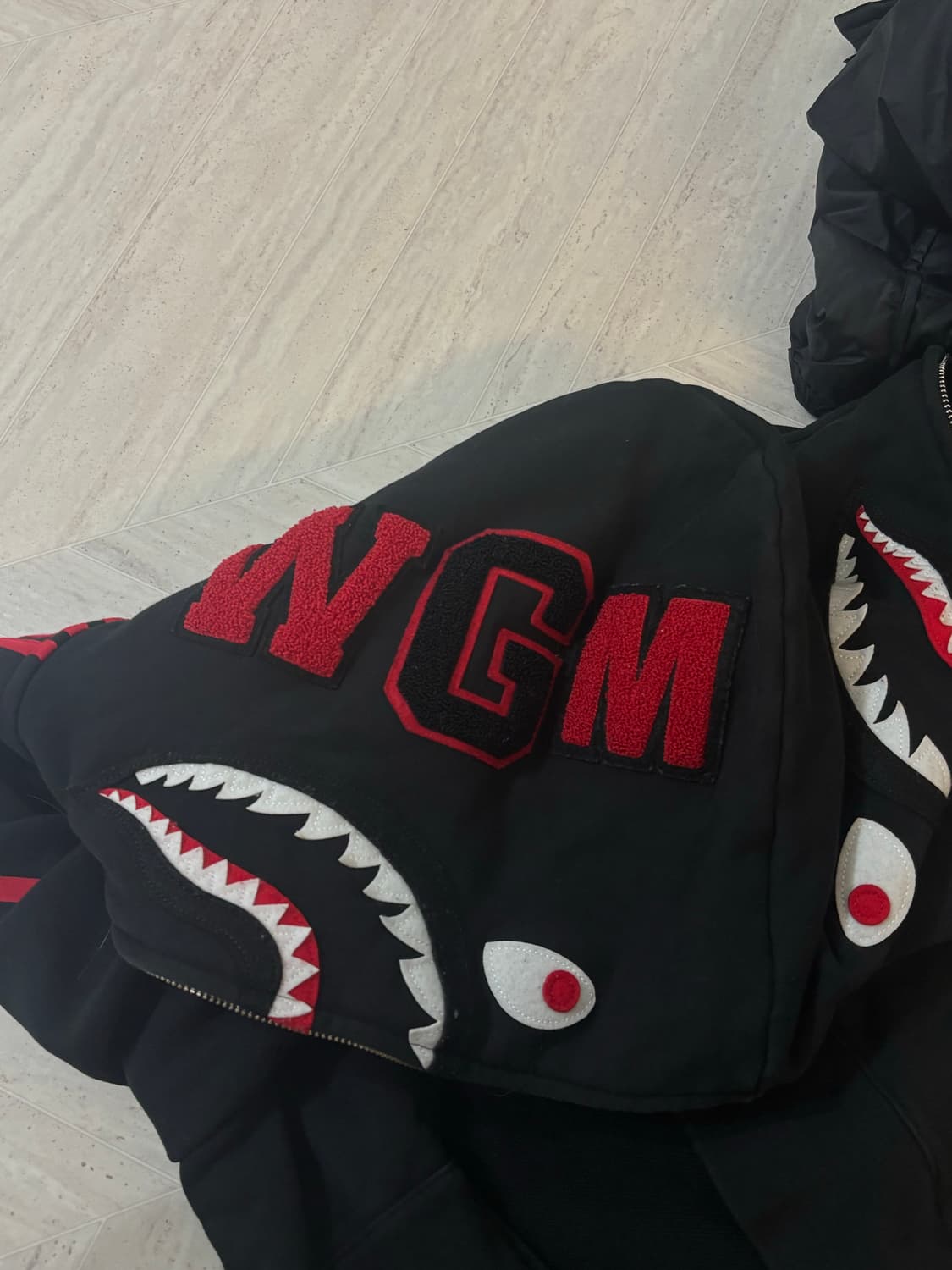 베이프 아디다스 샤크 후드집업 상품이미지3