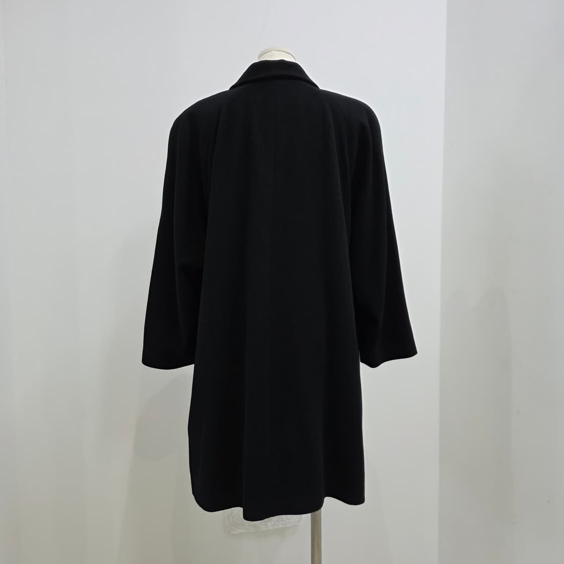 Lellian Gish 캐시미어 100 루즈핏 블랙 롱 코트 상품이미지3