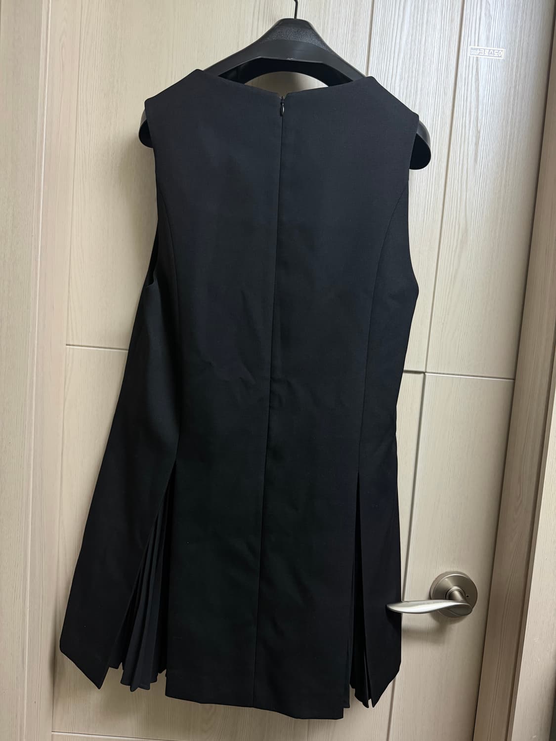 준지 블랙 브이넥 미니 드레스 상품이미지4