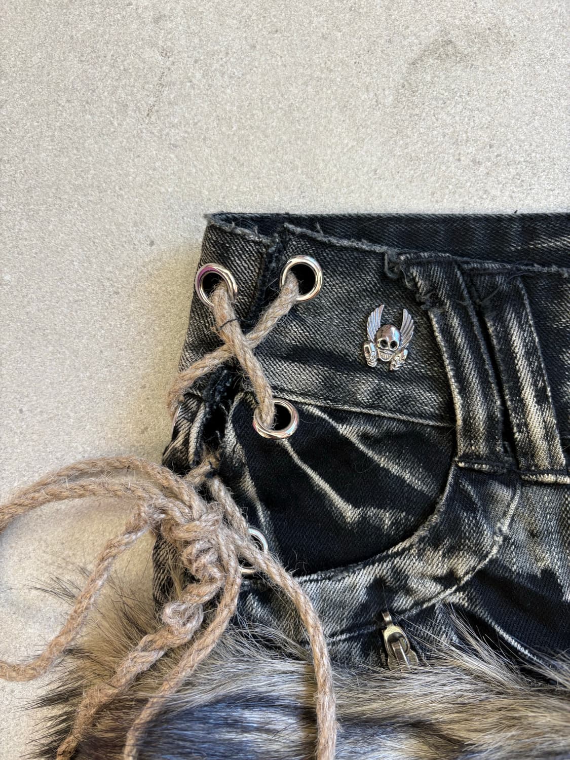 아일렛 워싱 퍼 스커트 상품이미지3