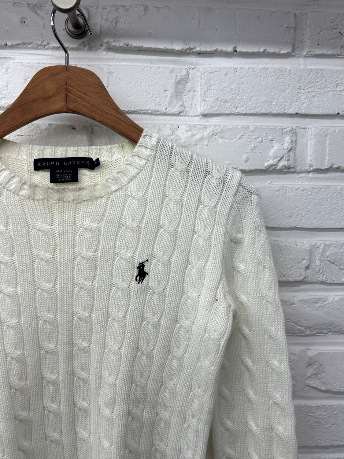 폴로 아이보리 꽈베기 니트 상품이미지4
