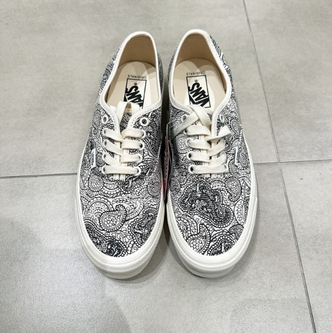 반스 볼트 남성 드래곤 머쉬멜로우 페이즐리 스니커즈 상품이미지1