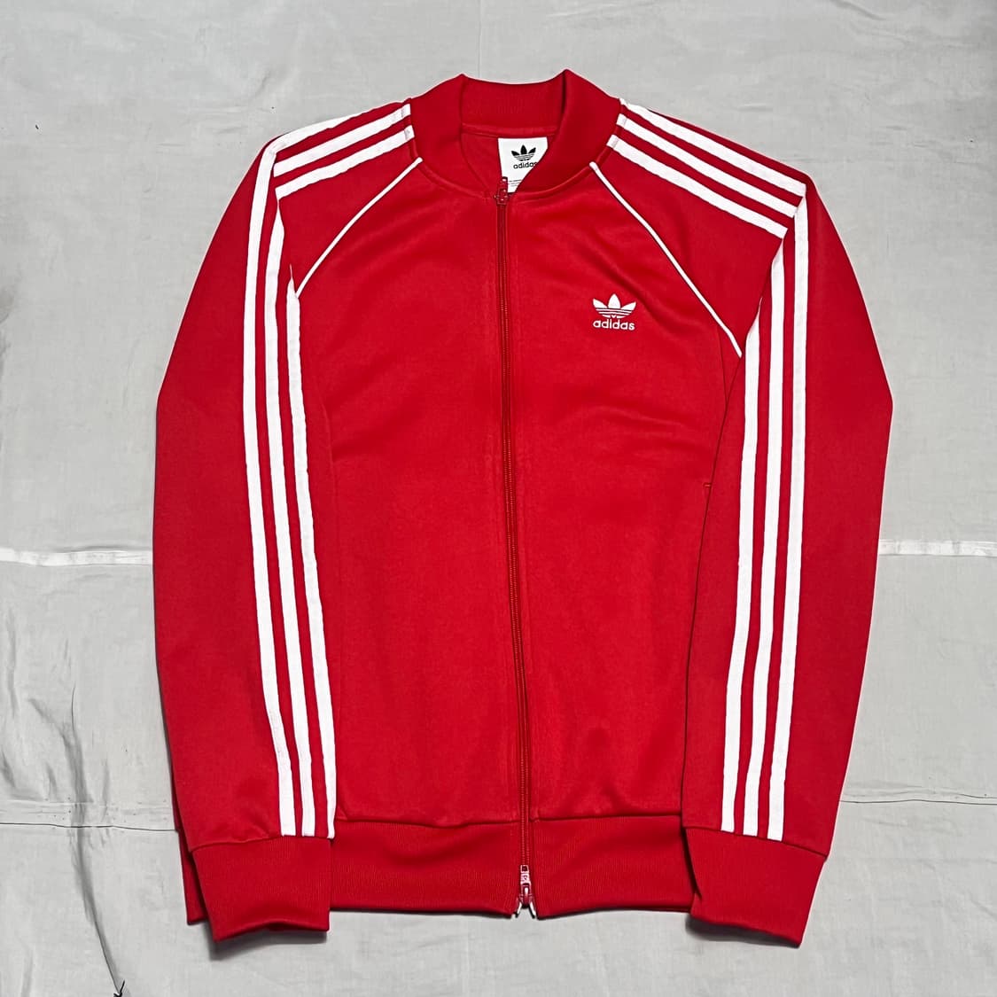 아디다스 슈퍼스타 레드 트랙탑 상품이미지2