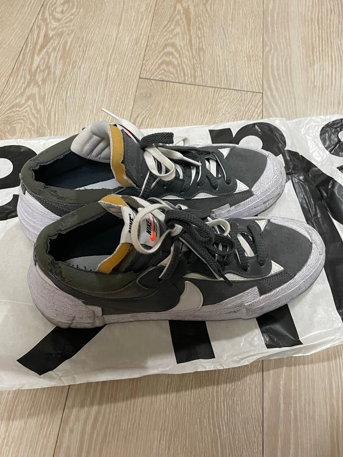 나이키 사카이 블레이저 로우 아이언 그레이 285사이즈 상품이미지2