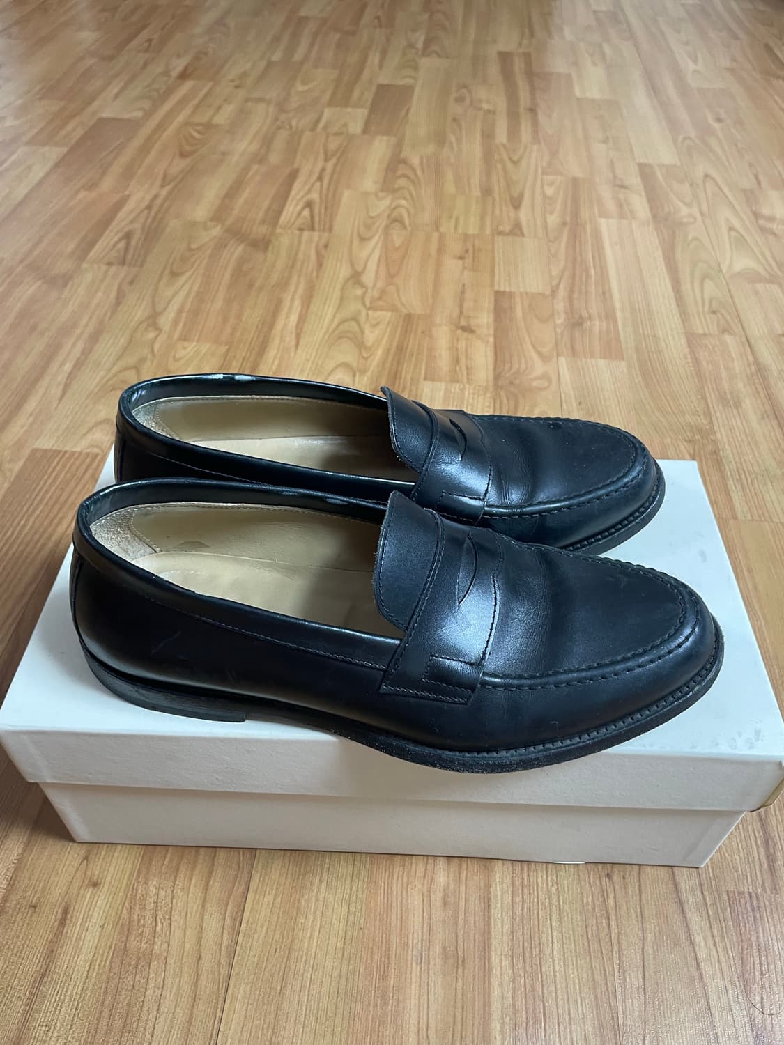 grds 로퍼 42.5팝니나 상품이미지3