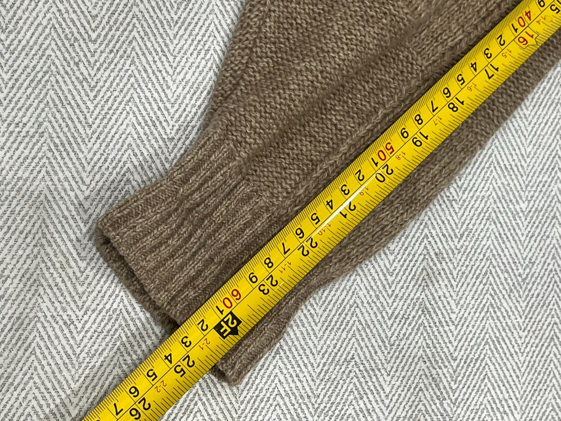 입생로랑 울 100% 자수로고 버튼 니트 L 상품이미지9