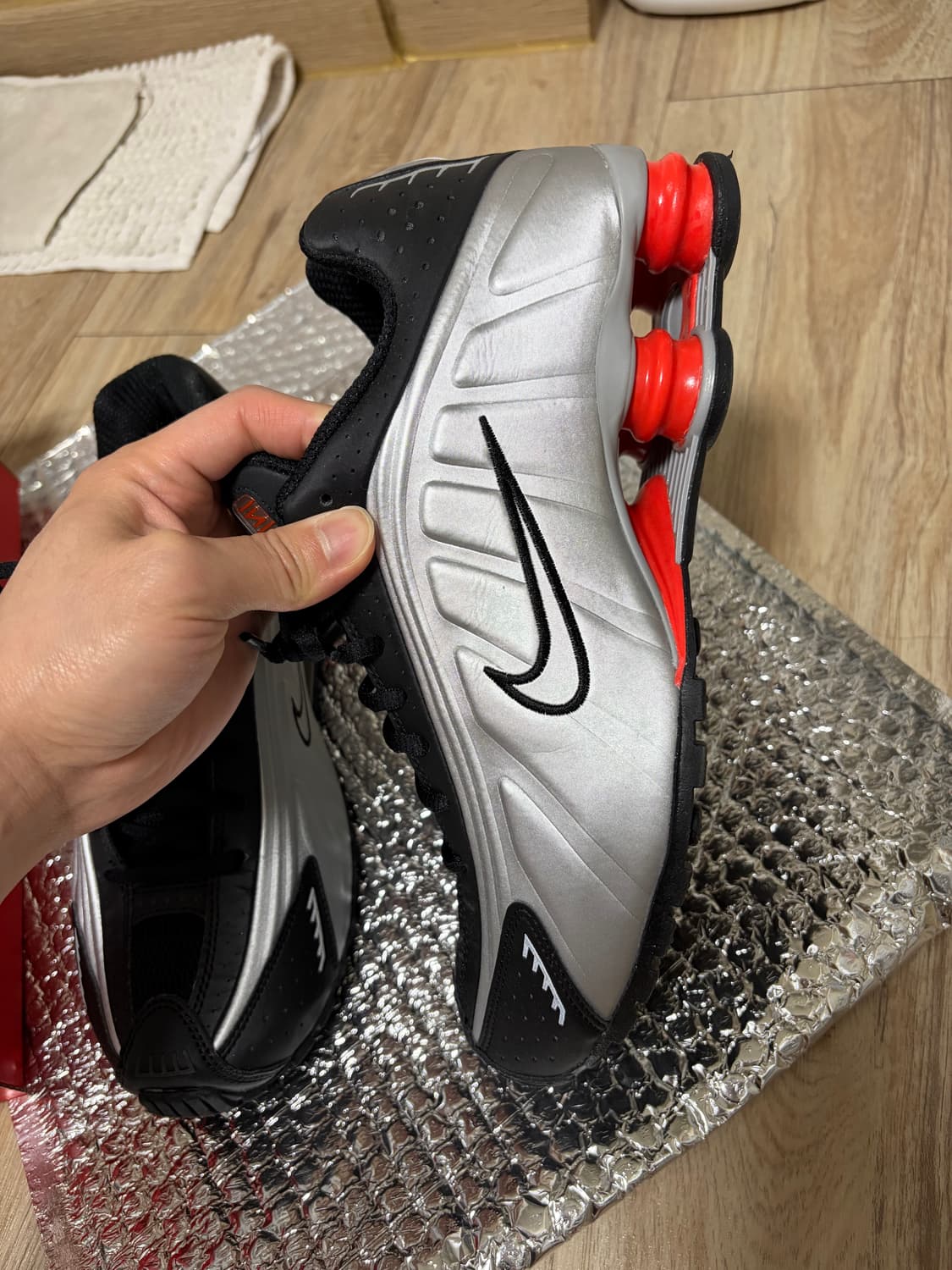 나이키 샥스 270 상품이미지4