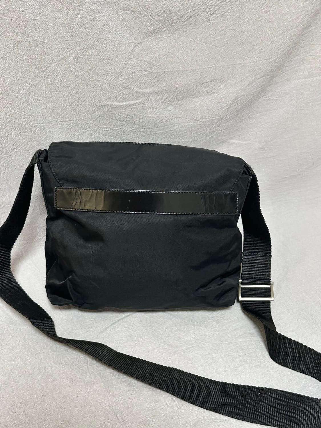 프라다 버클 크로스백 메신저백 나일론 포코노 주우재백 상품이미지5