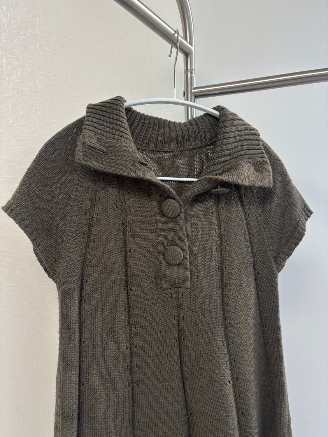 네코 다크 카키 반팔 레이어드 풀오버 상품이미지2