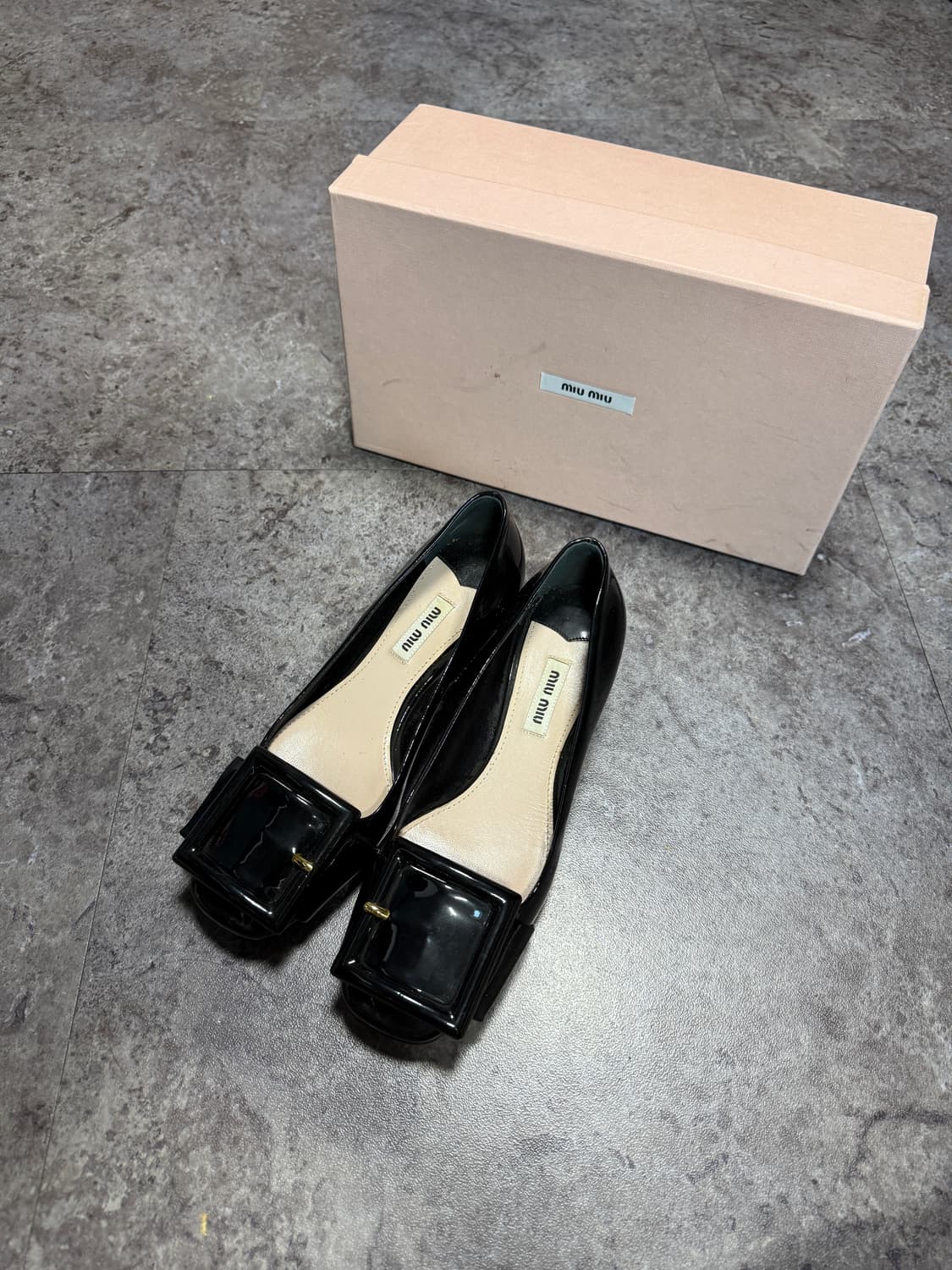 미우미우 플랫 로퍼 37 풀박스 상품이미지1