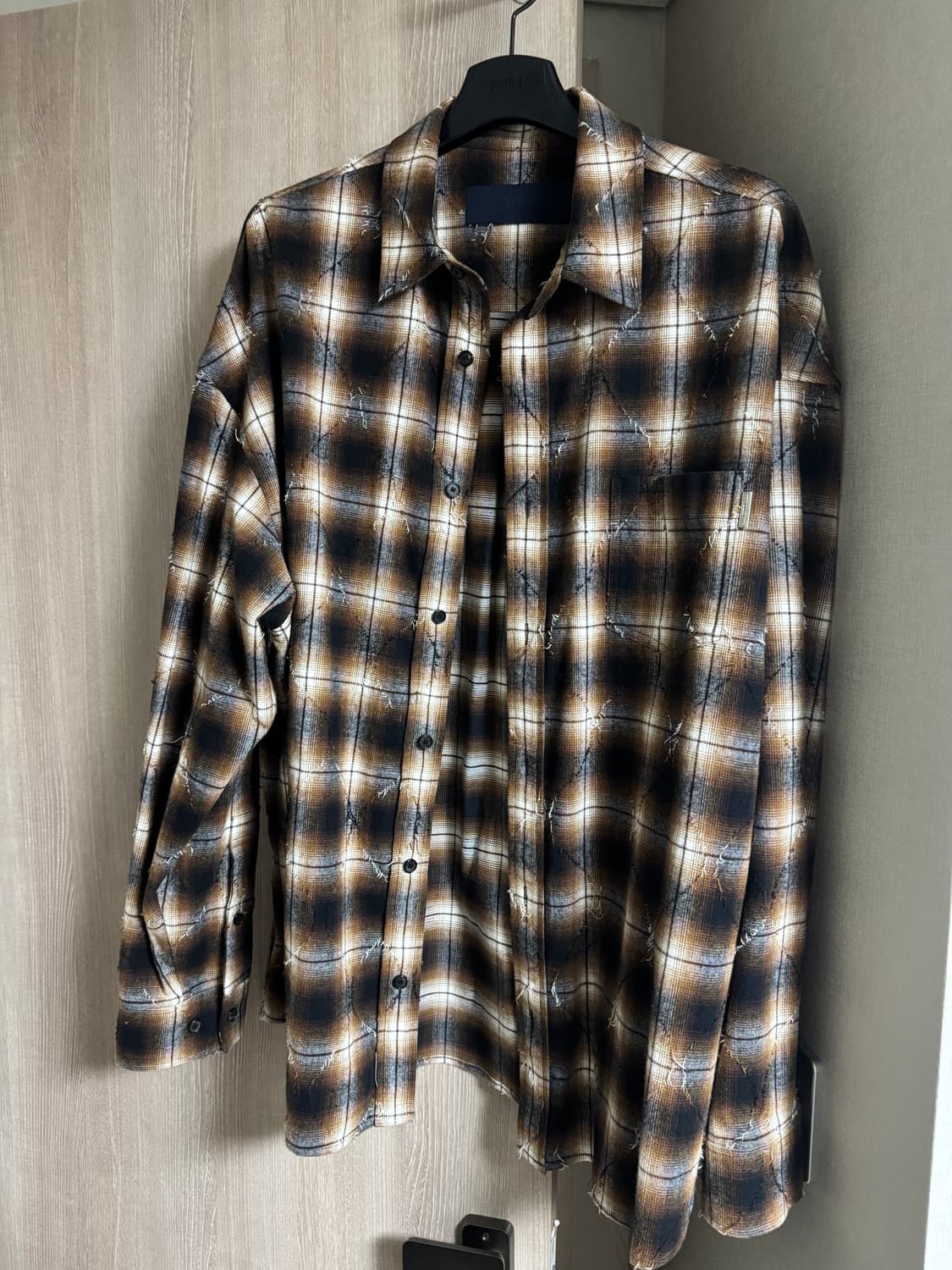 준지 25fw 아가일 브라운 셔츠 50 상품이미지1