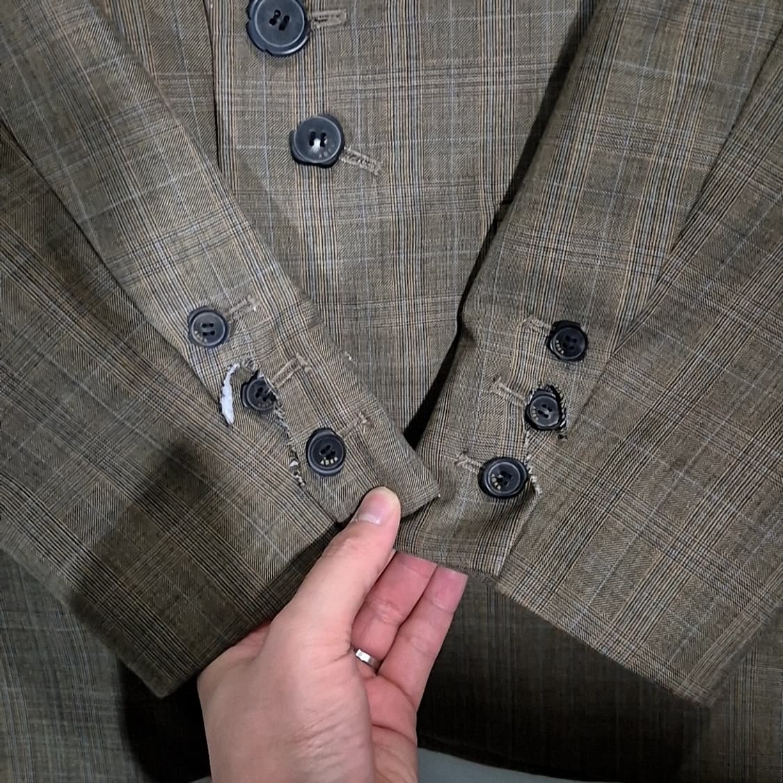 아더에러 데미지 블레이져 상품이미지4