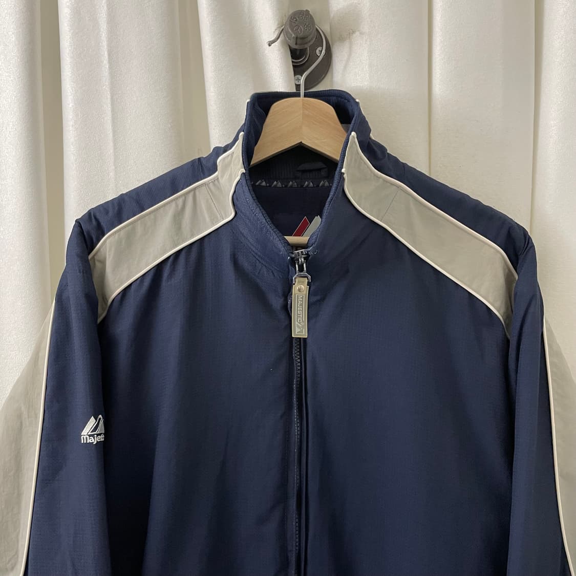 마제스틱 배색 집업자켓 상품이미지3