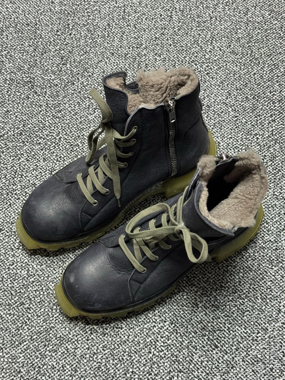 릭오웬스 무스탕 트랙터 부츠 상품이미지3