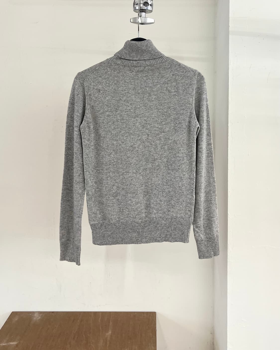 모스키노 그레이 블랜드 레드 하트 스웨터 상품이미지6