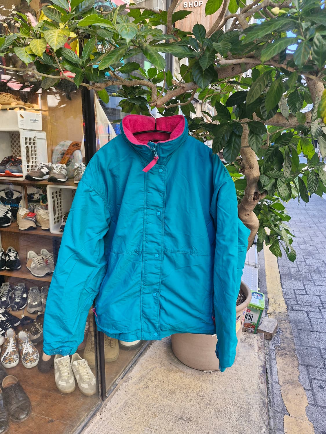 Z-245 파타고니아 신칠라 선패드 쉘드 신칠라 봄버 웜업 자켓  상품이미지1