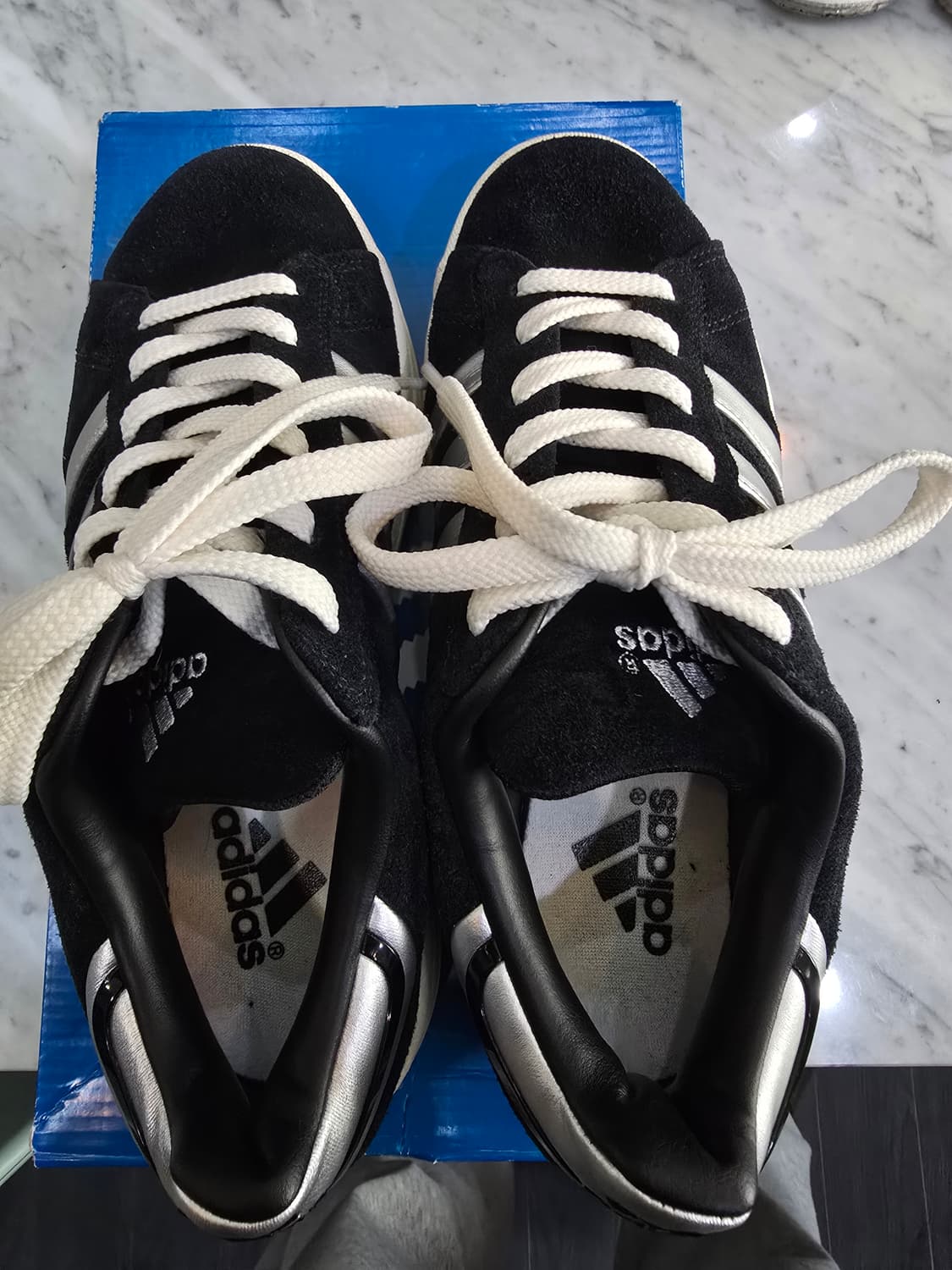 극미중고 캠퍼스x 아트모스 슈프림블랙 235 상품이미지4