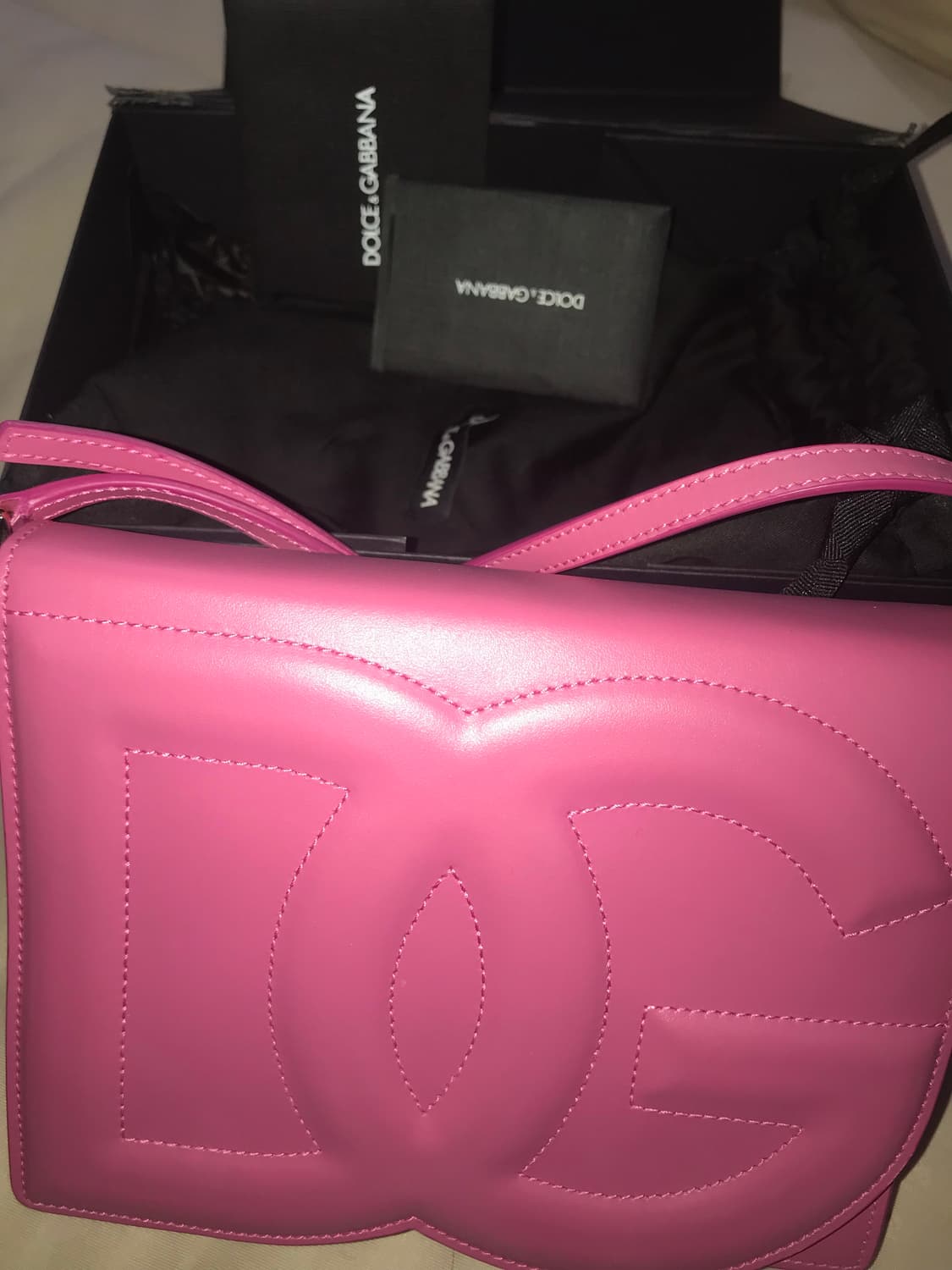 정품 돌체앤가바나 카프스킨 DG 로고백 크로스바디백 핑크 상품이미지1