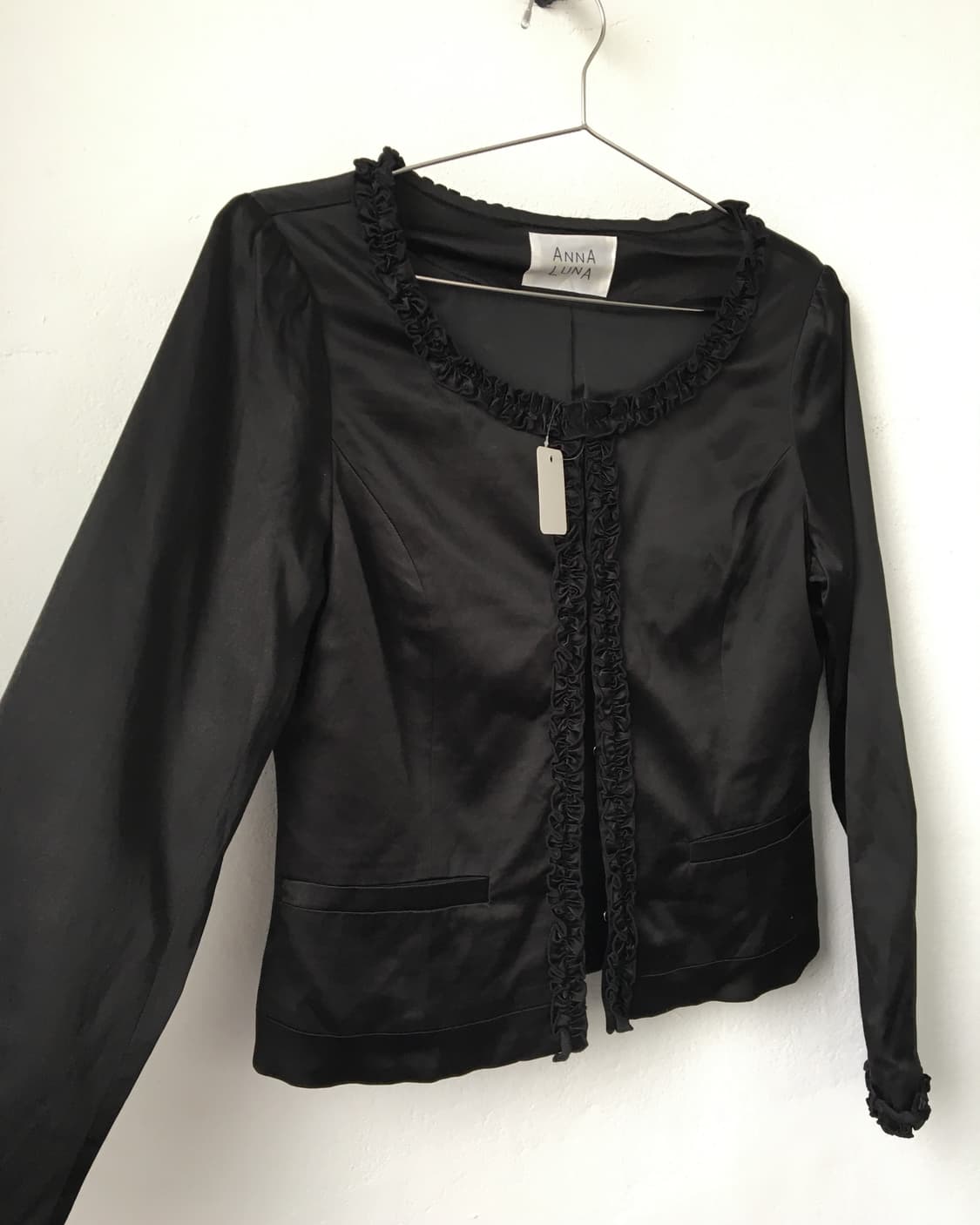 Frill point glossy jacket 상품이미지3