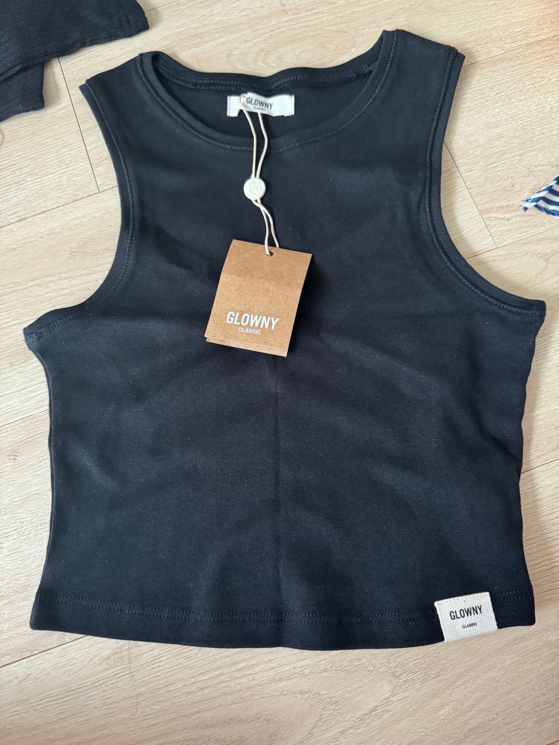 글로니 클래식 슬리브리스 탱크탑 블랙 상품이미지1