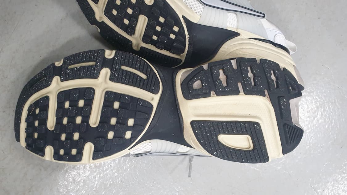 나이키 V2K 런 운동화 265mm 상품이미지4