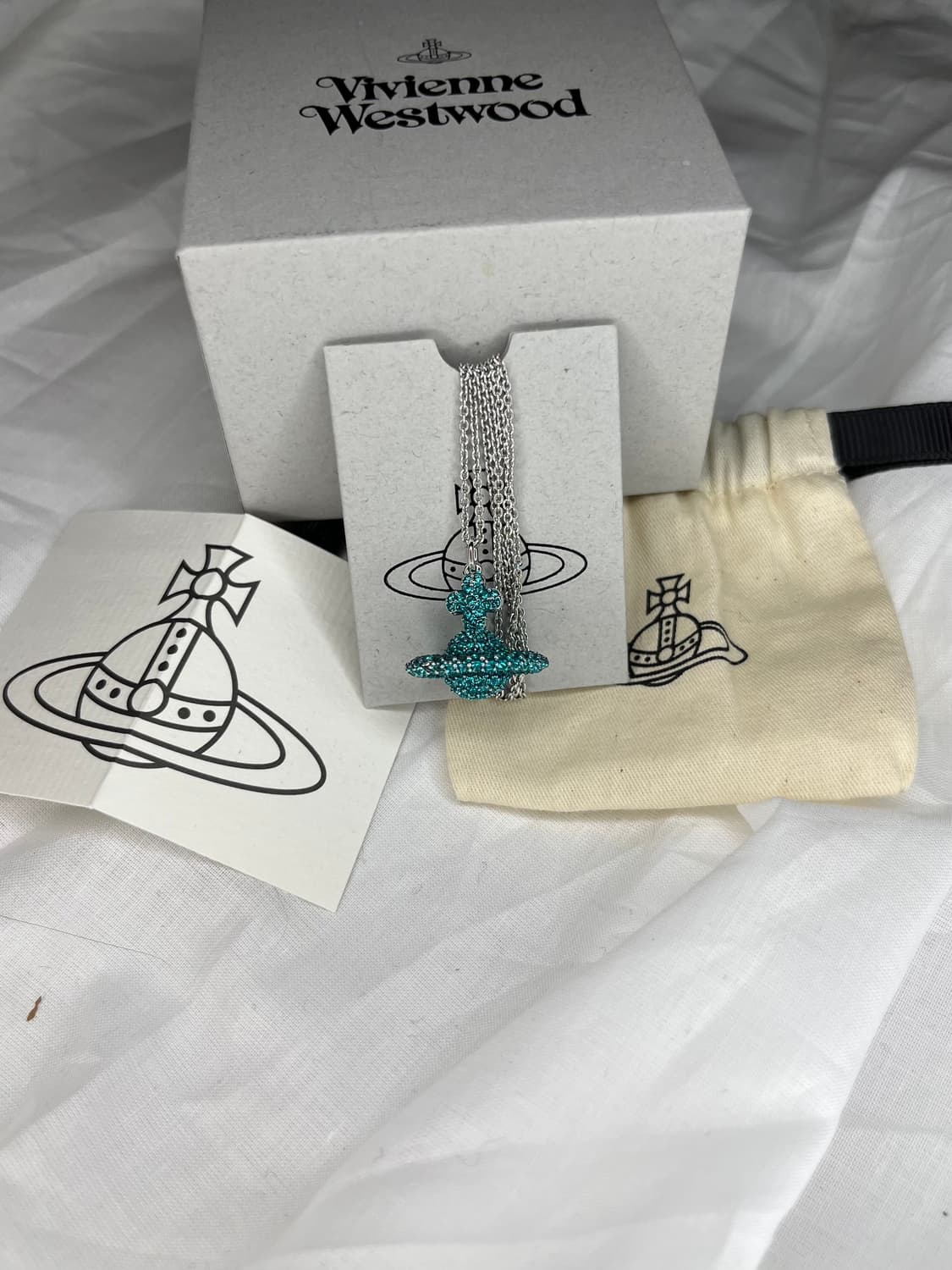 비비안 웨스트우드 그레이스 스몰 오브 펜던트 네크리스 (블루 큐빅) 상품이미지1