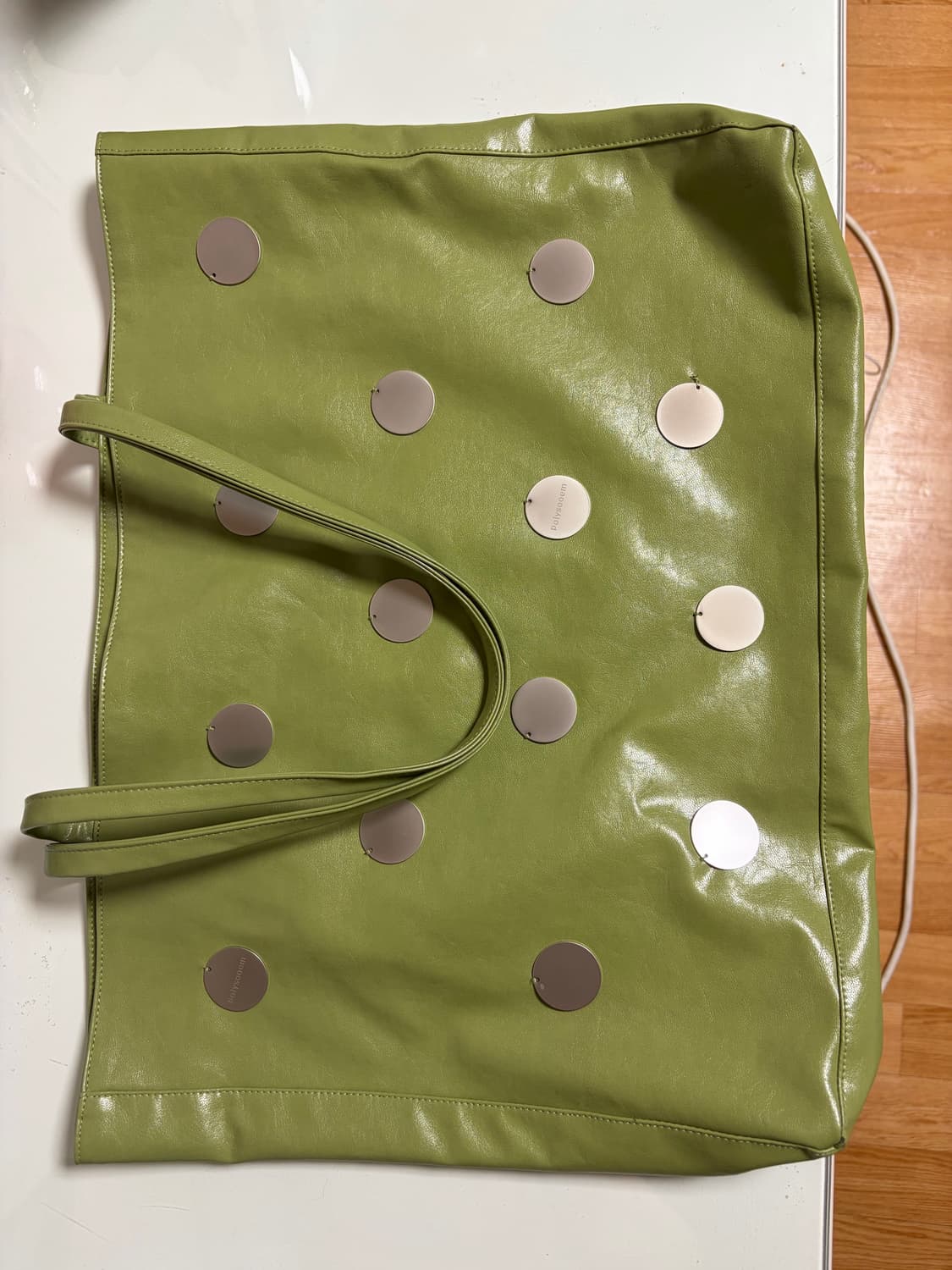 폴리수엠 메탈릭 쇼퍼백 그린 상품이미지4