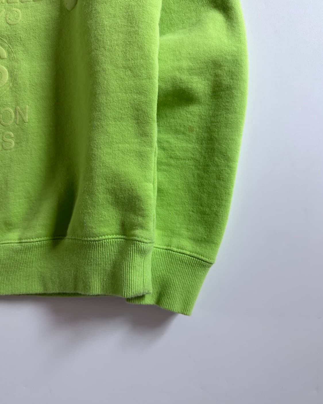 Stussy 스투시 네온 그린 컬러 월드투어 맨투맨 상품이미지8