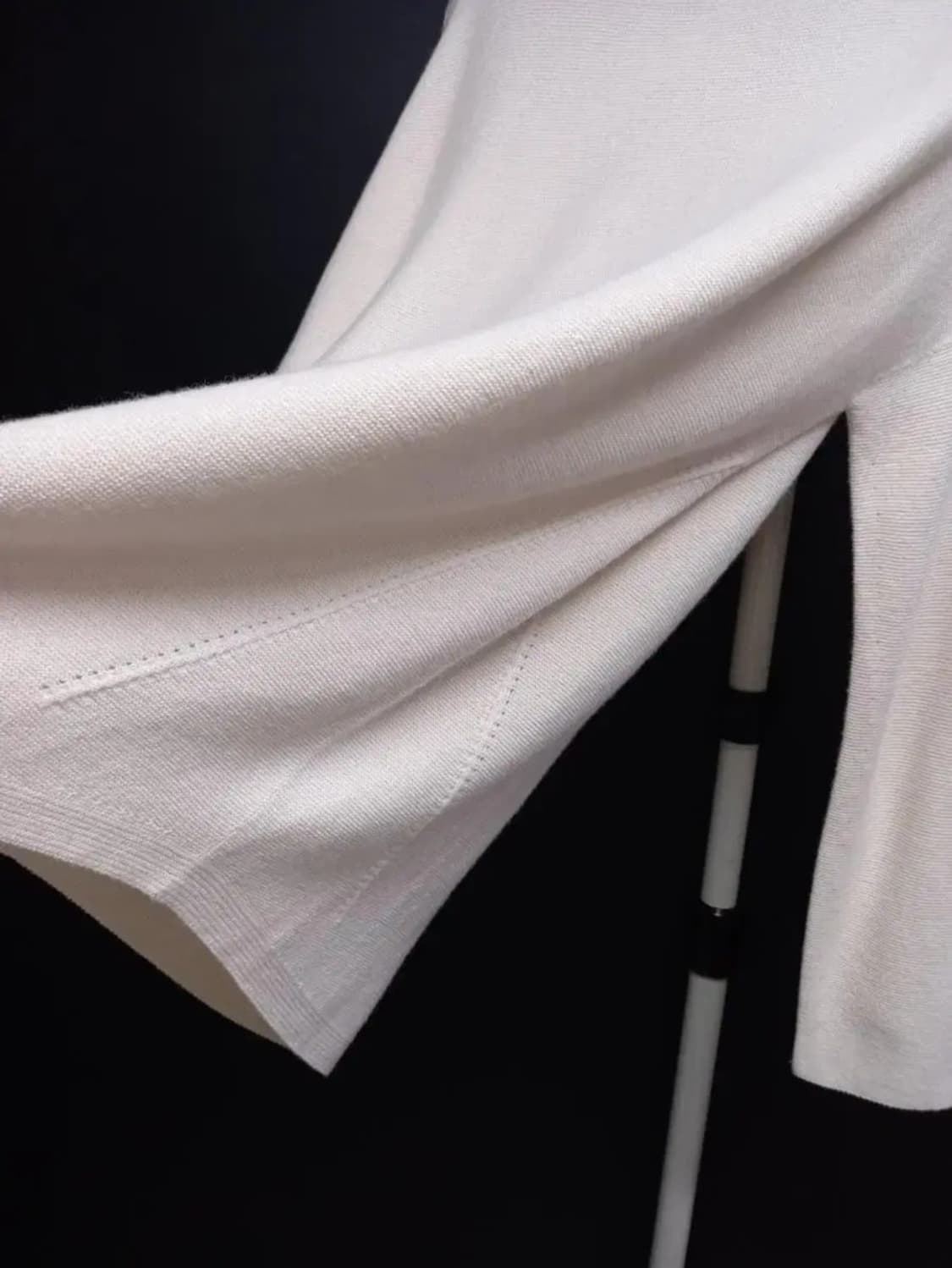 아이잗바바 추동 홀가먼트 니트블라우스 55 상품이미지6