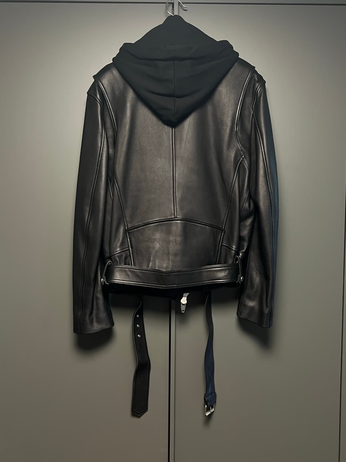 준지 20FW 후드 레이어드 라이더 가죽 자켓 46 상품이미지3