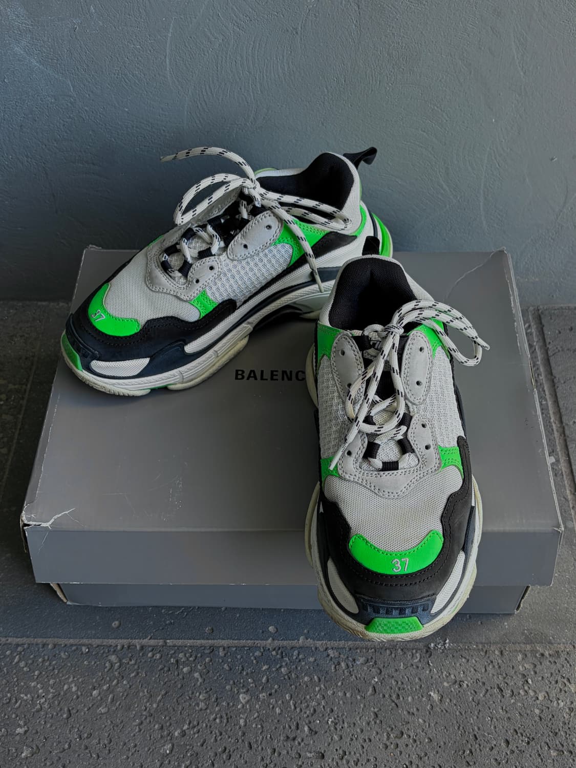 발렌시아가 트리플 S EU 37 / 240 상품이미지1