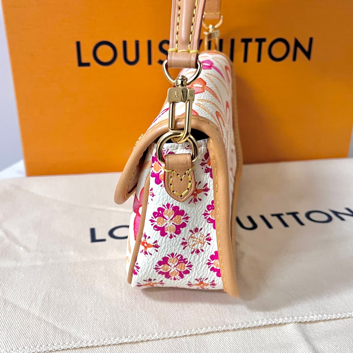 [S급/정품] 루이비통 나노 다이앤 숄더백 가방 상품이미지8