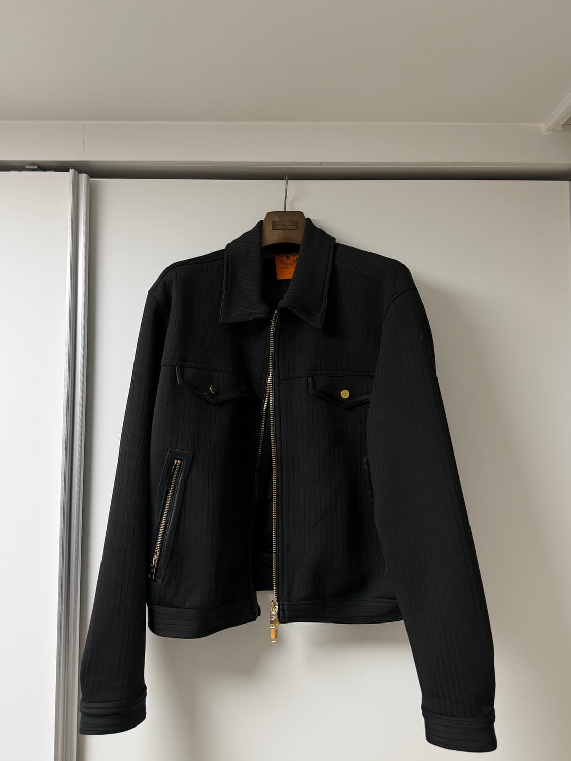 라피나토에뚜알 블랙 웨스턴 트러커 자켓 52사이즈 상품이미지1