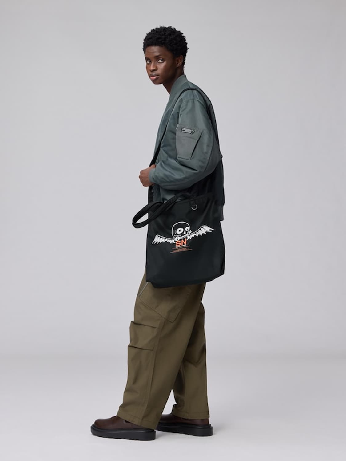 언더커버 토트백 상품이미지2