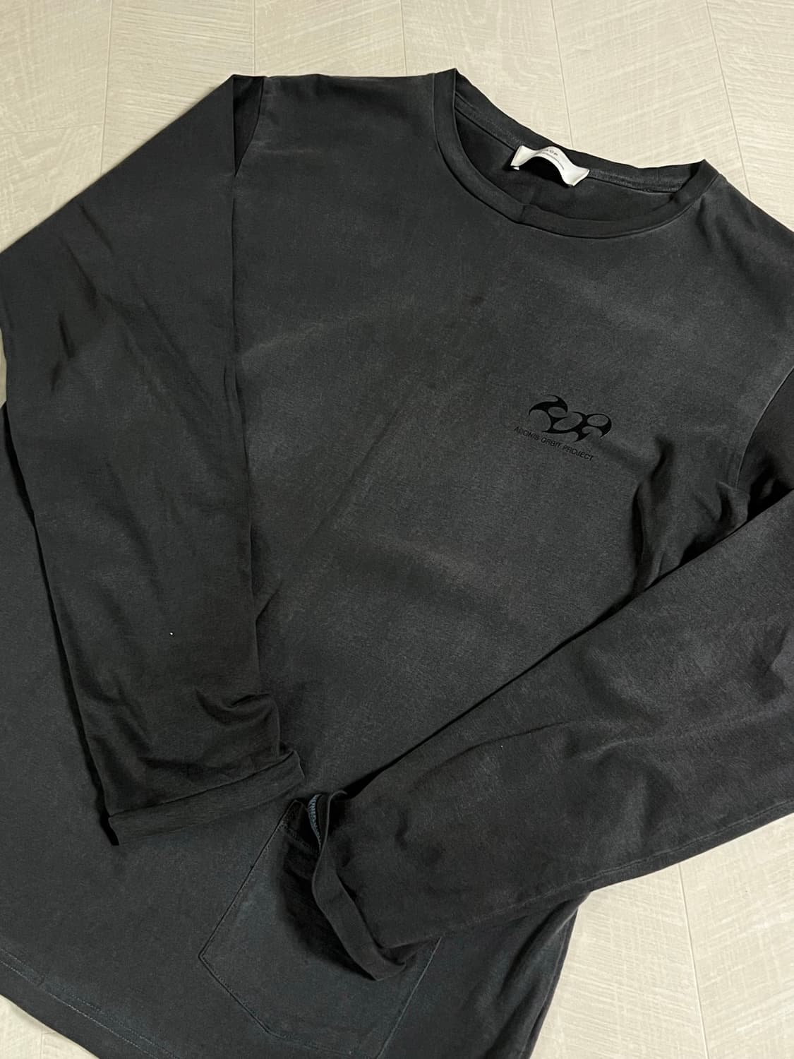 AOP 차콜 롱슬리브 상품이미지1