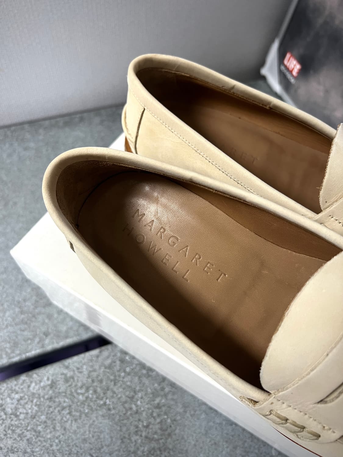 MARGARET HOWELL-BEIGE LOAFERS 상품이미지5