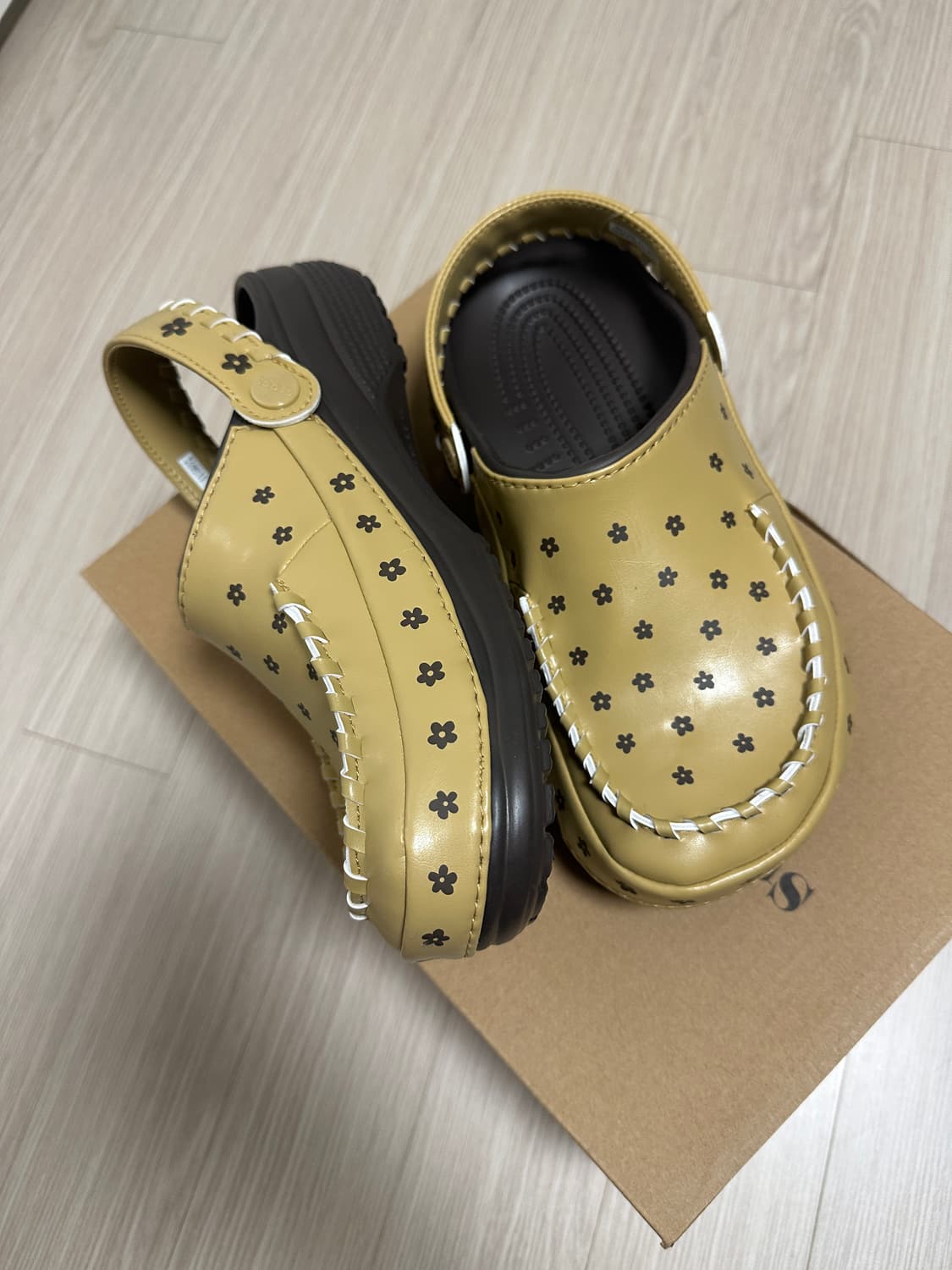 [265]크록스 스토리 story mfg  상품이미지1