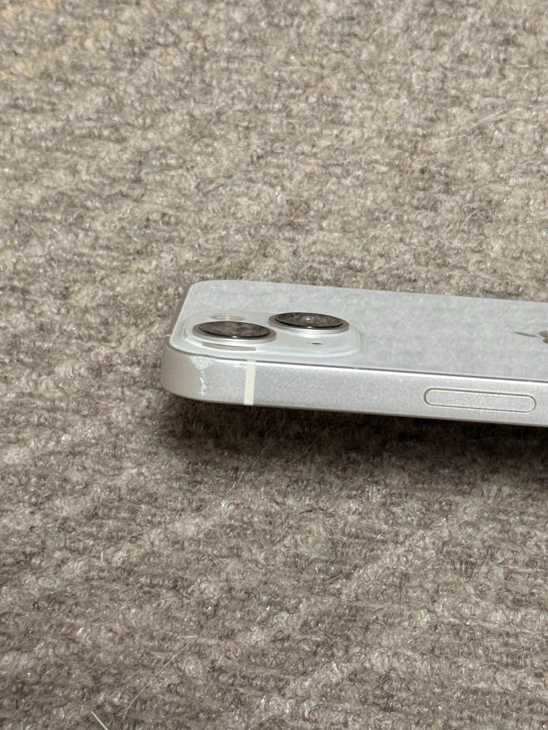 아이폰13 상품이미지3